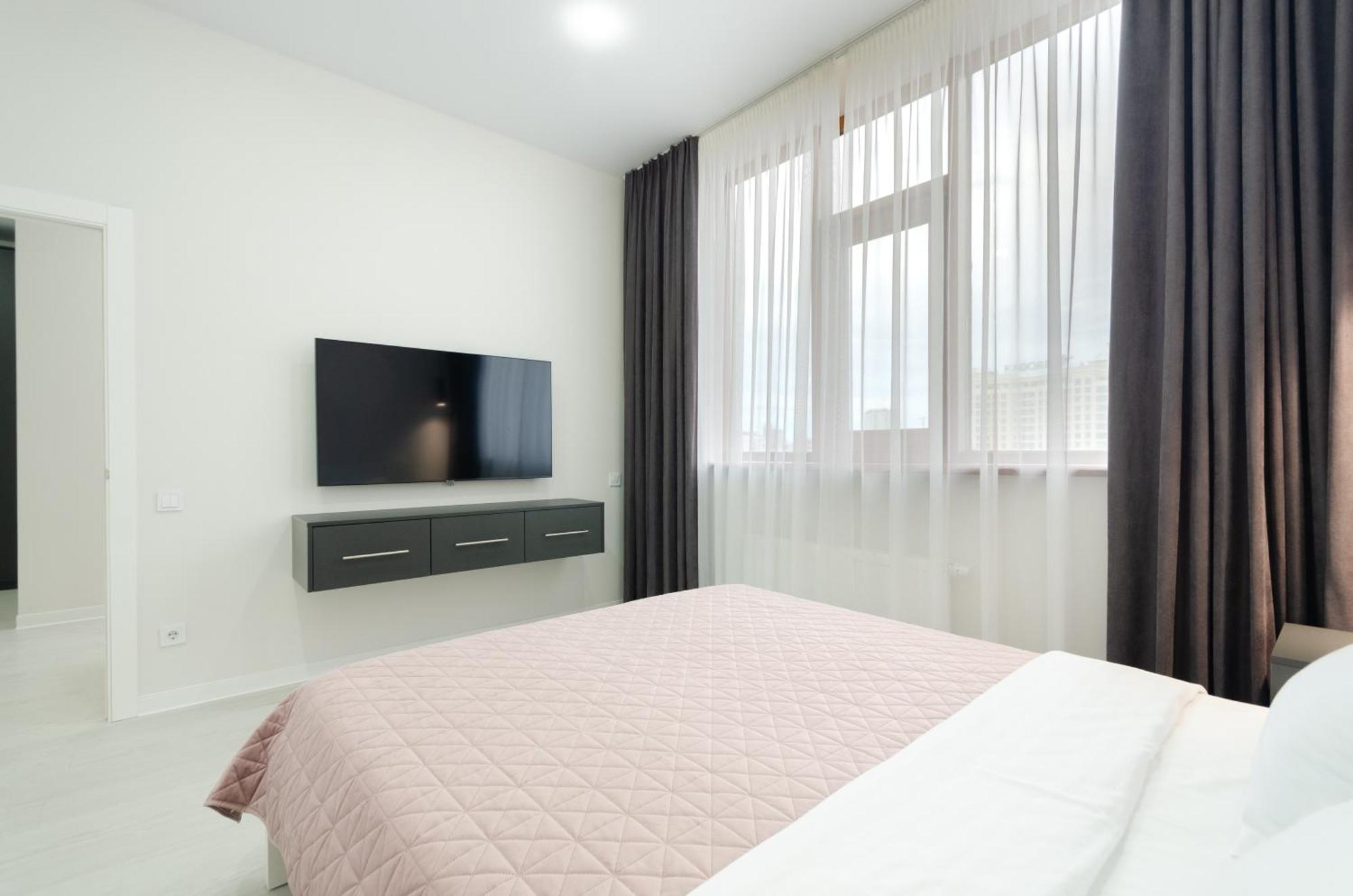 Petrovdom Inn Rc Diplomat Hall -The Smart Hotel Apartment Panoramic City View I เคียฟ ภายนอก รูปภาพ