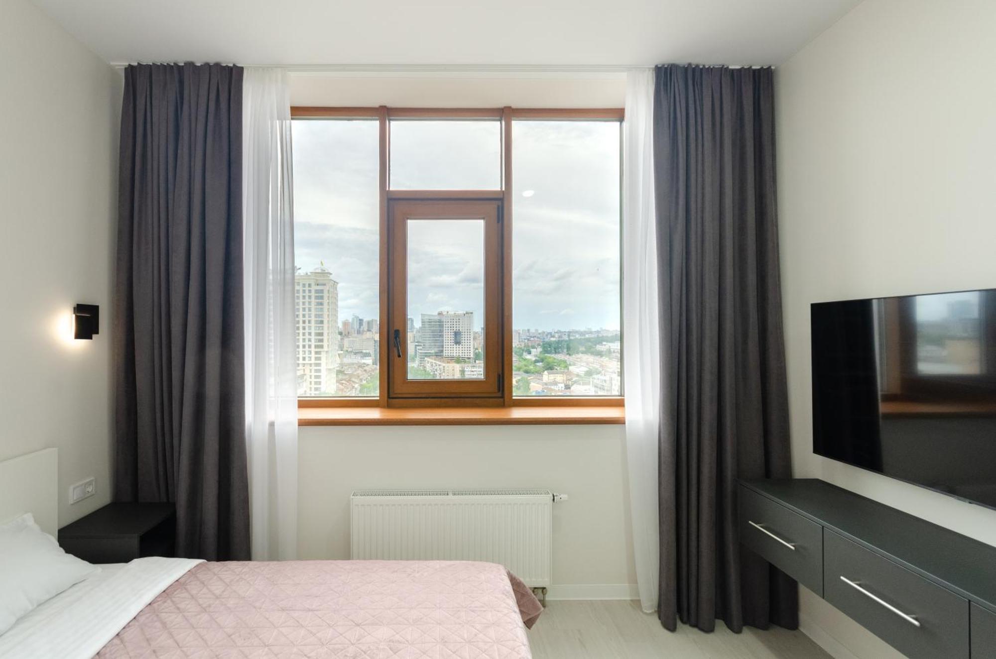 Petrovdom Inn Rc Diplomat Hall -The Smart Hotel Apartment Panoramic City View I เคียฟ ภายนอก รูปภาพ