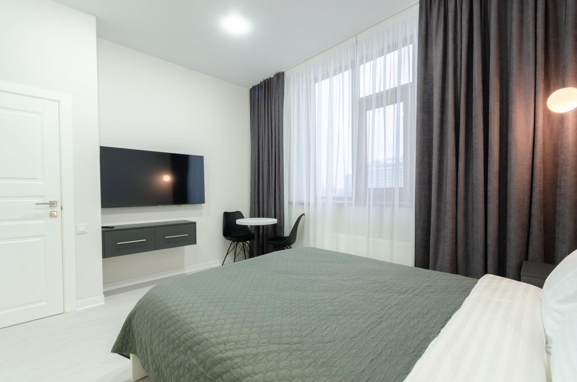 Petrovdom Inn Rc Diplomat Hall -The Smart Hotel Apartment Panoramic City View I เคียฟ ภายนอก รูปภาพ